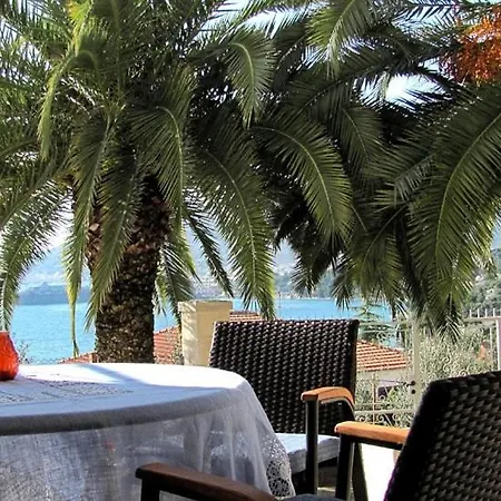Apartment In With Seaview, Terrace, Air Condition, Wifi Trogir