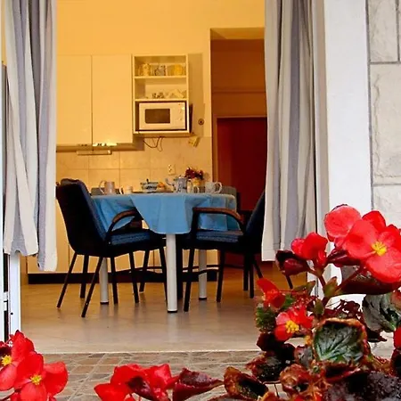 Apartment In With Seaview, Terrace, Air Condition, Wifi Trogir