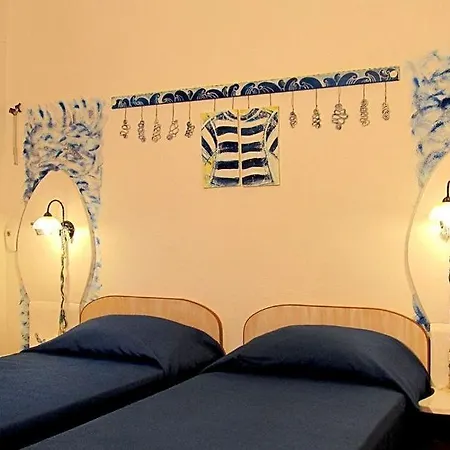 In With Seaview, Terrace, Air Condition, Wifi *